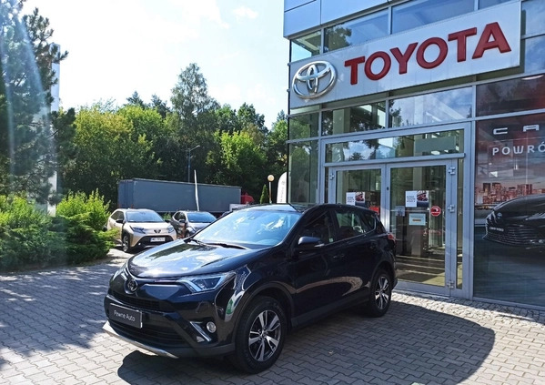 Toyota RAV4 cena 102500 przebieg: 111504, rok produkcji 2017 z Karczew małe 121